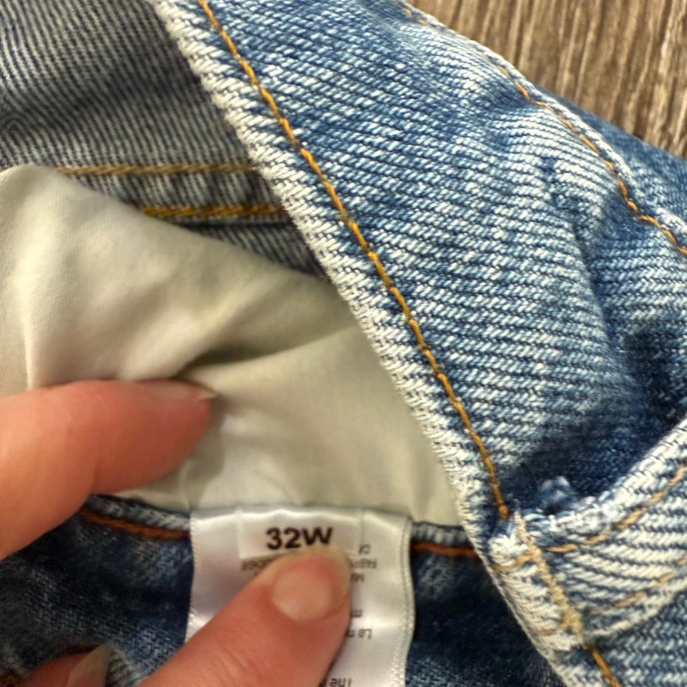 Women’s NWOT Outland Denim Barrel Leg Jeans - Picture 3 of 7